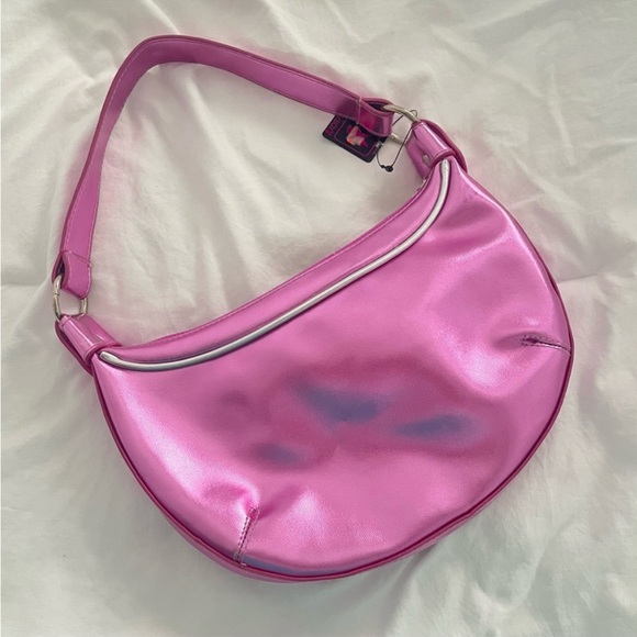 Playboy Bubble Glossy Pink Saddle Handbag 🐰 - Picture 3 of 7